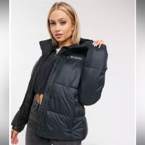 Columbia Puffer Jacket Size Small in Great Condition